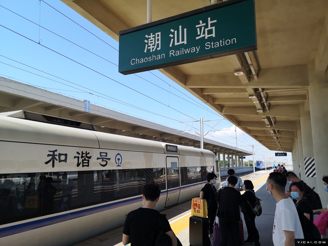 涨幅超20倍！平日卖100元的酒店春节卖2450元，小城文旅