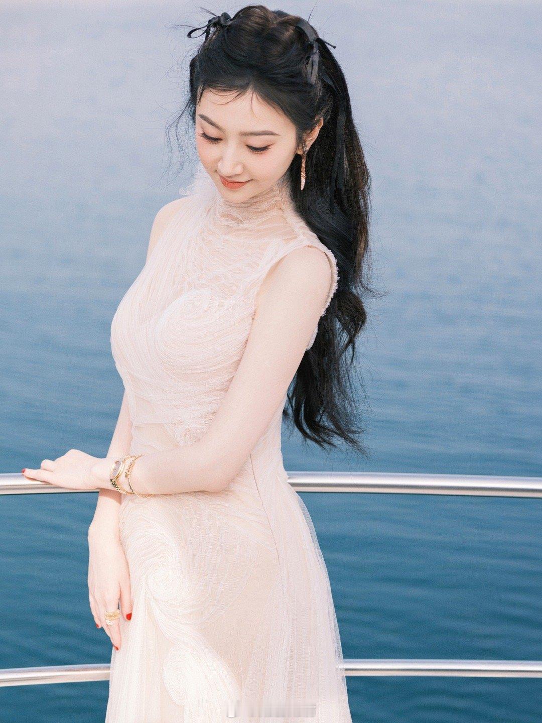 景甜[舔屏][舔屏][抱一抱][色][色][心][心][抱一抱][色][抱一抱]