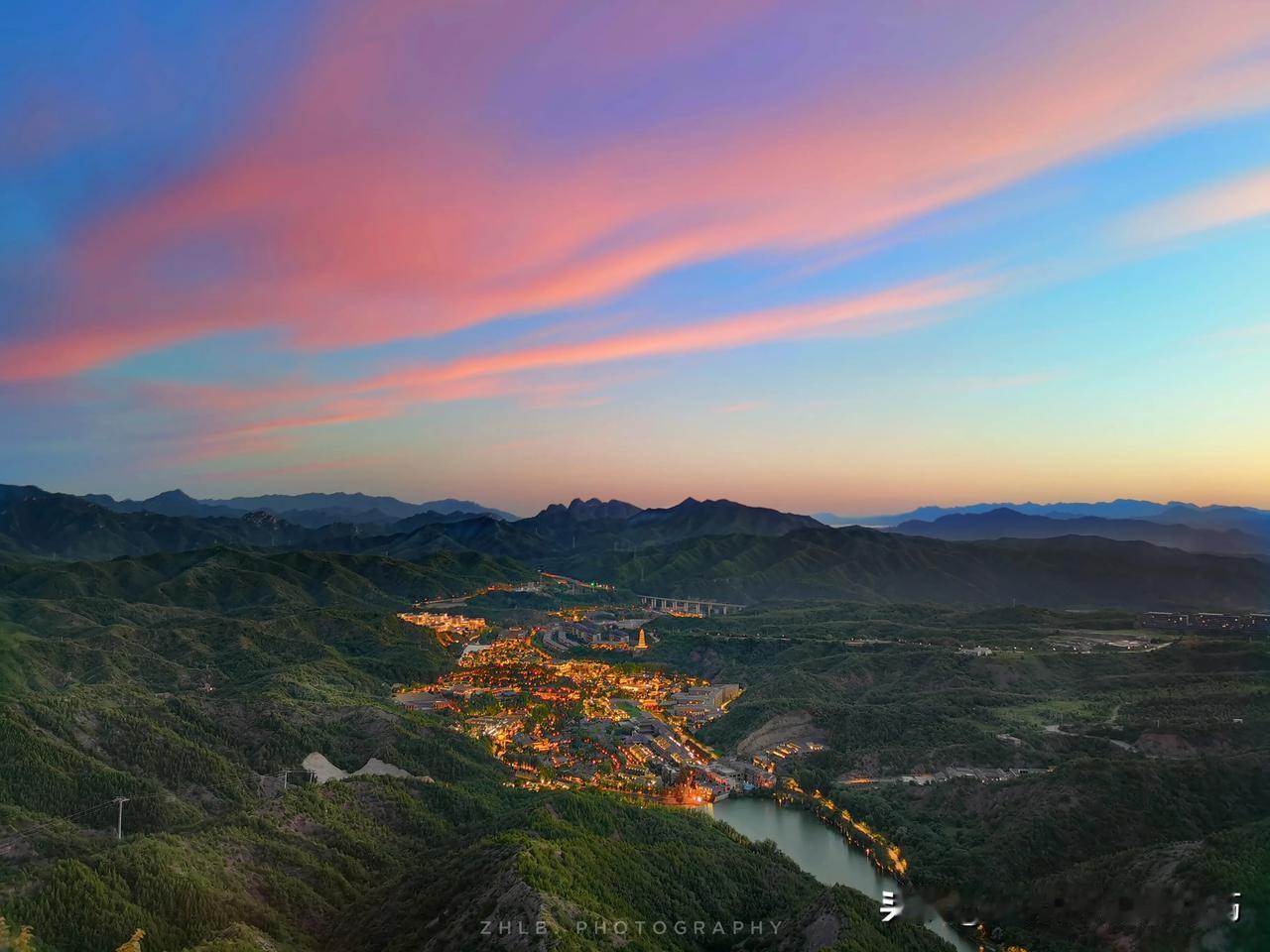 夜与晨，均为手机拍摄