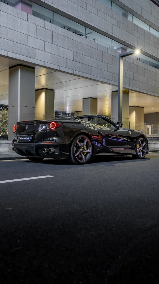 作为超跑，稍显逊色，作为敞篷，无可挑剔 法拉利波托菲诺M版敞篷 23年...