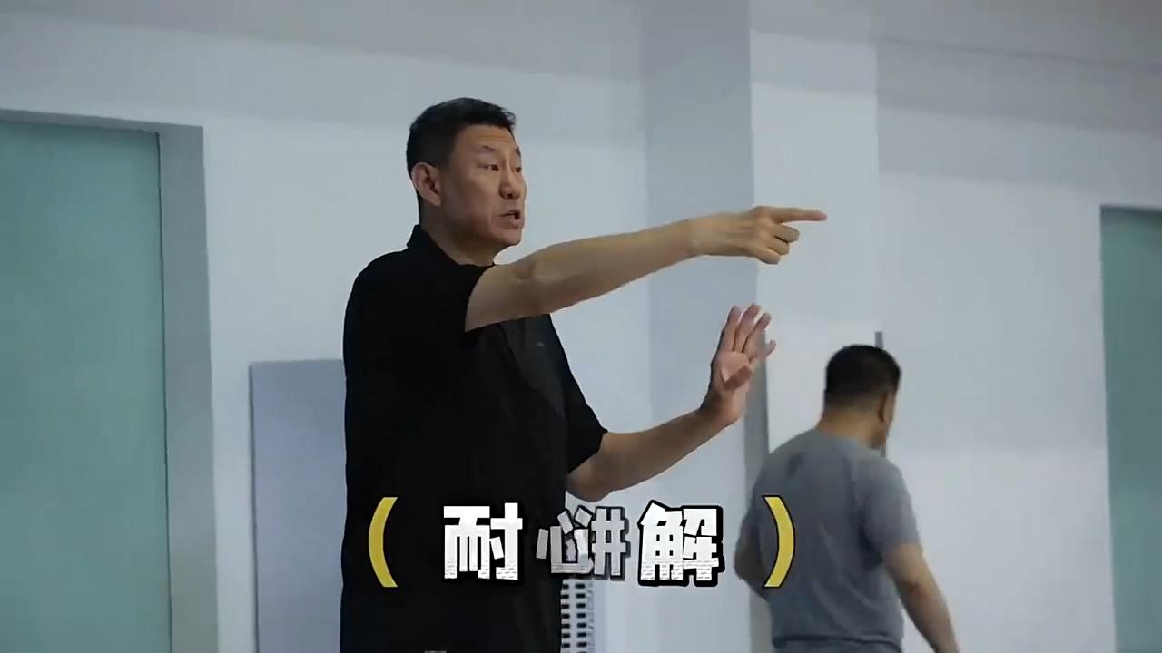 李楠指导担任首钢主教练，可谓是轻车熟路！反正赵睿，周琦，翟小川，方硕等人，都是他