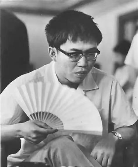 终于知道为什么聂卫平没拿过世界冠军，却被称为“棋圣”了，1985年，中日围棋擂台