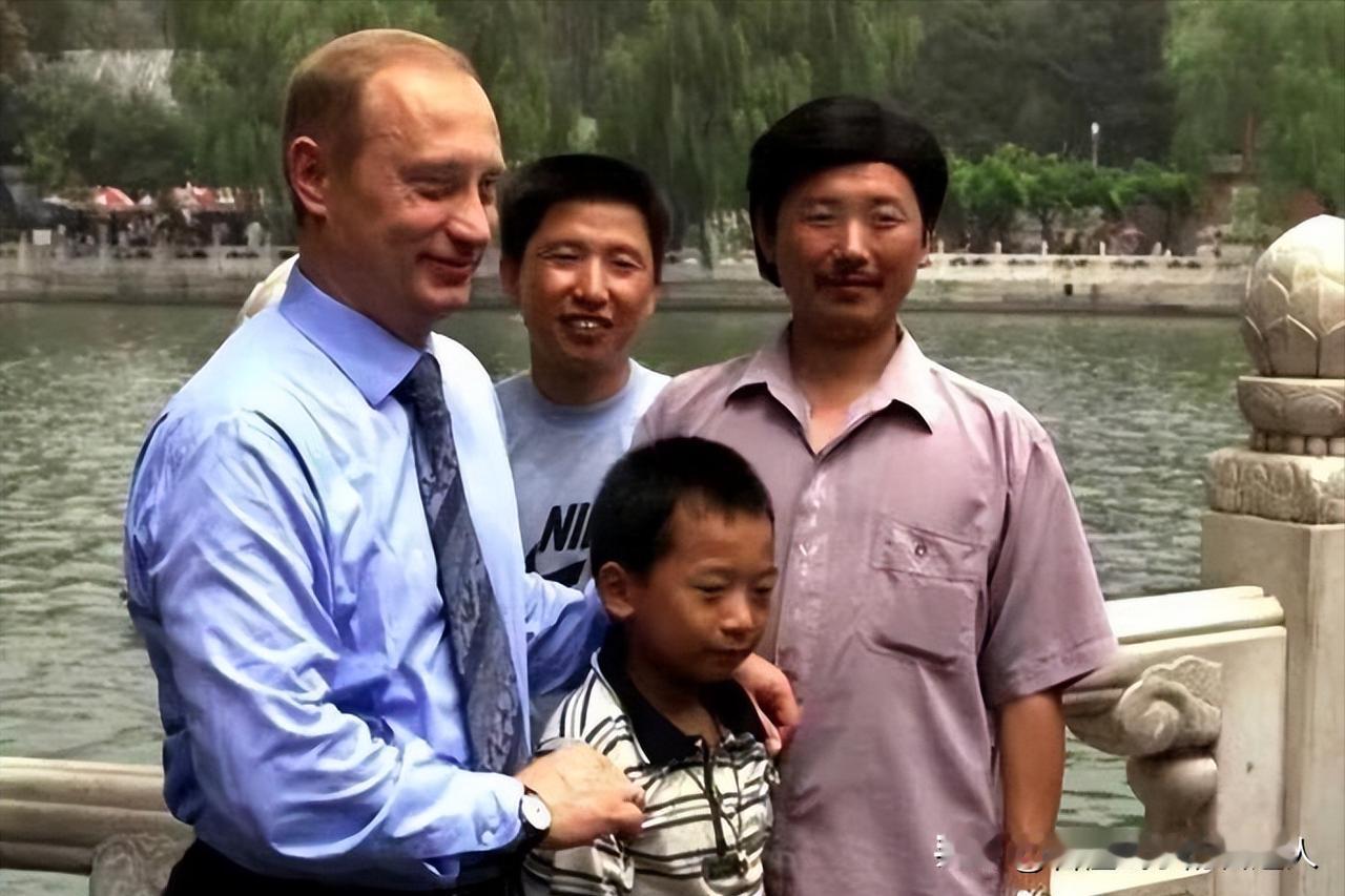 万万没想到！普京带着俄乌善后和中俄大条约的重磅议程飞进北京，克宫行程表上赫然压着