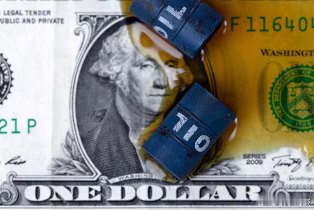 【特朗普攫取委内瑞拉石油的举动再次引发“石油美元”之争】（路透社）——美国周六逮