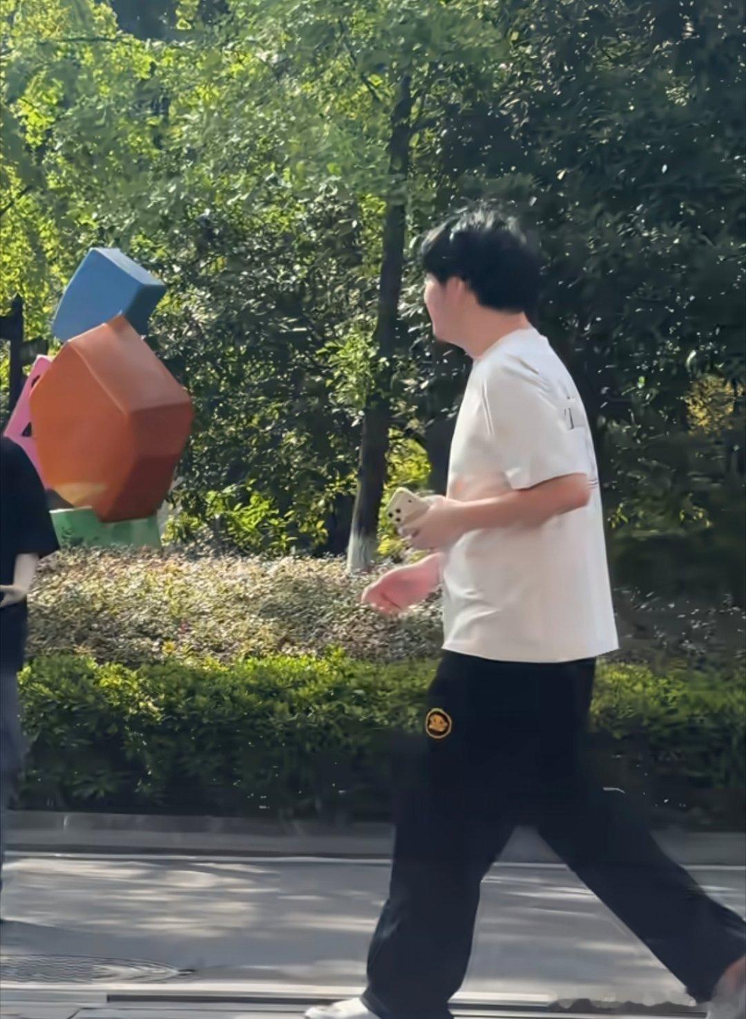 KPLkpl2026kpl夏季赛 仍然穿着WB队服的小麦🈶 