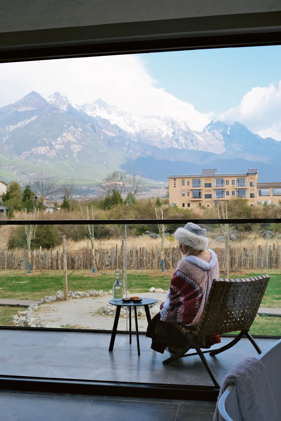 丽江雪山脚下🏔️躺赢式看景的幸福感!!!