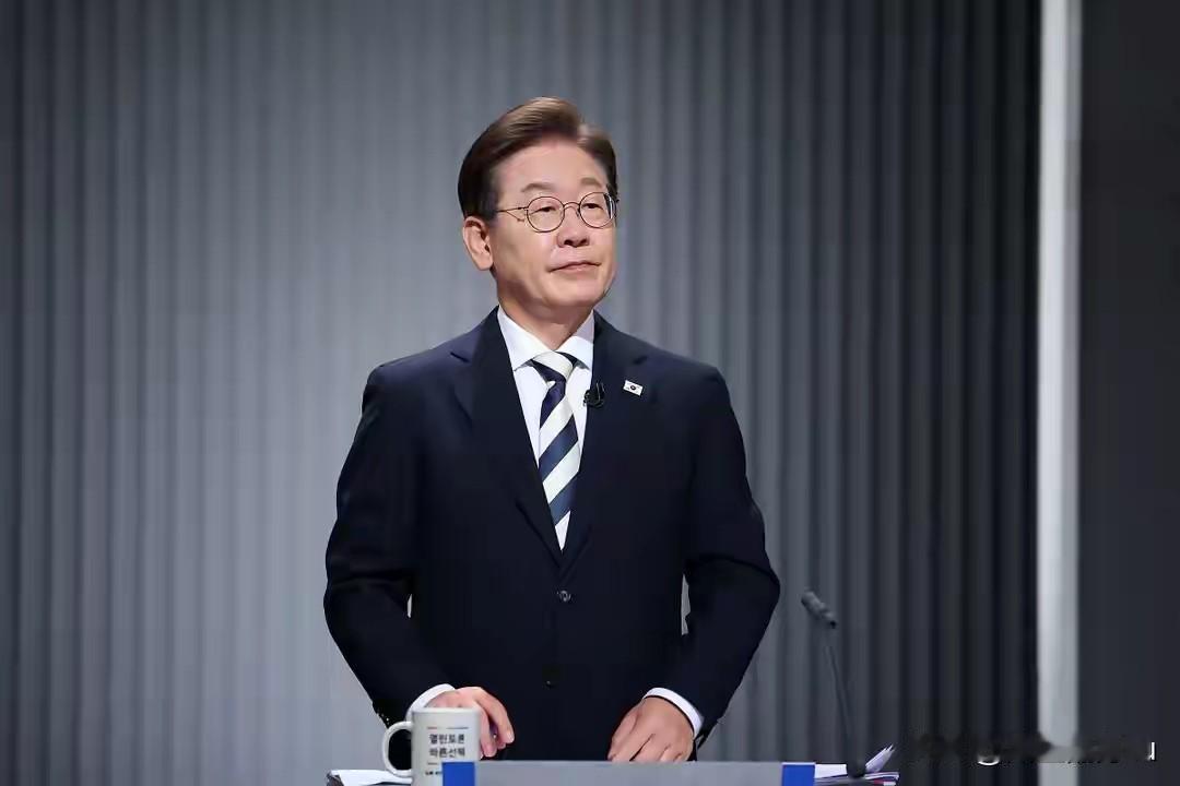 不得不说李在明是这几届韩国总统里面最敢说敢做的，以色列只是扣押了韩国公民，李在明