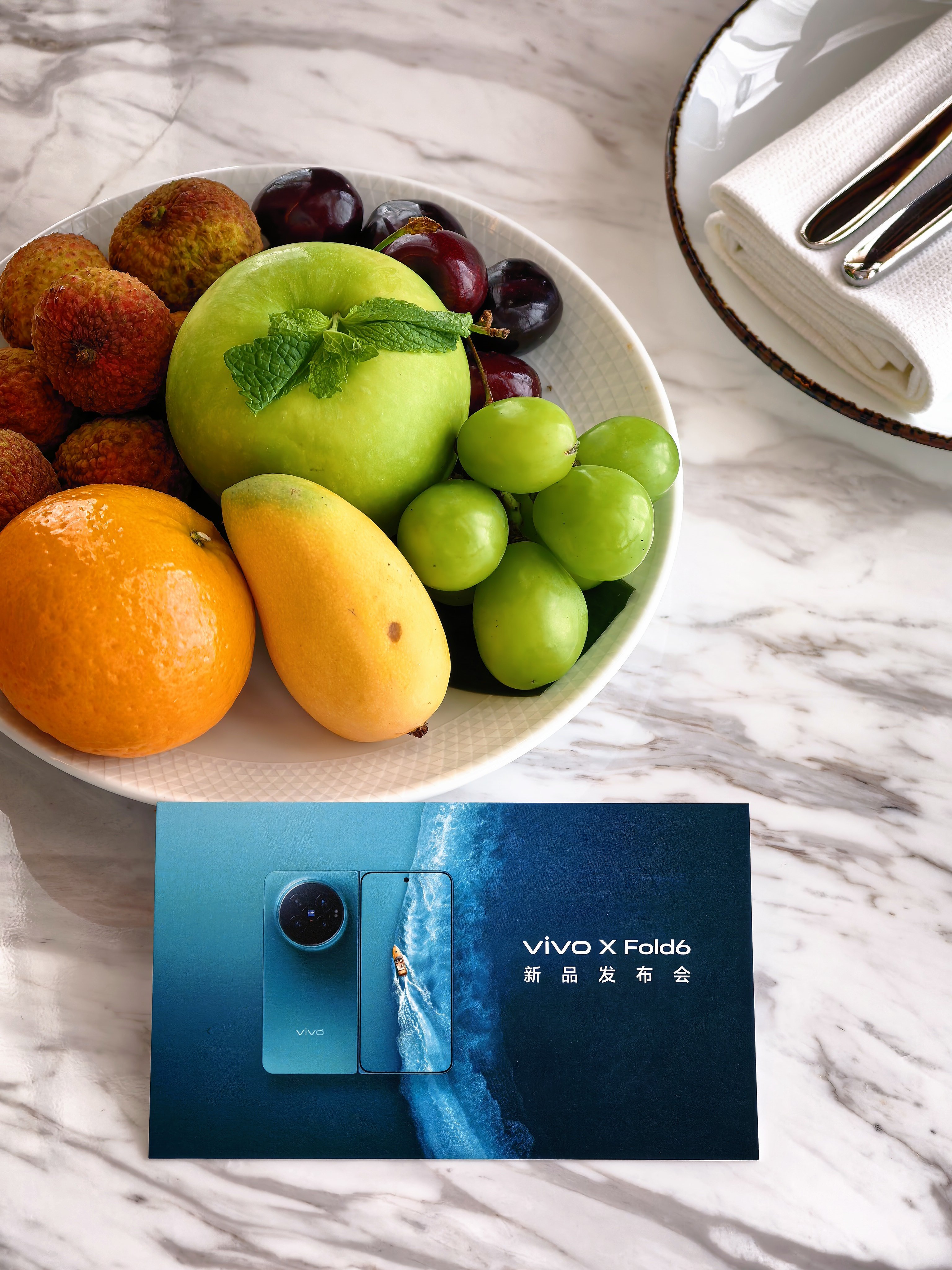 来参加vivo X Fold6赵又廷会不会来啊？最好带着高圆圆来 上海