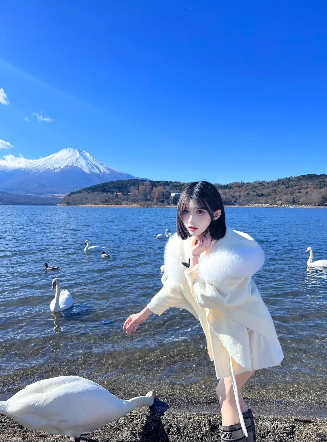 富士山下🗻看到雪顶了