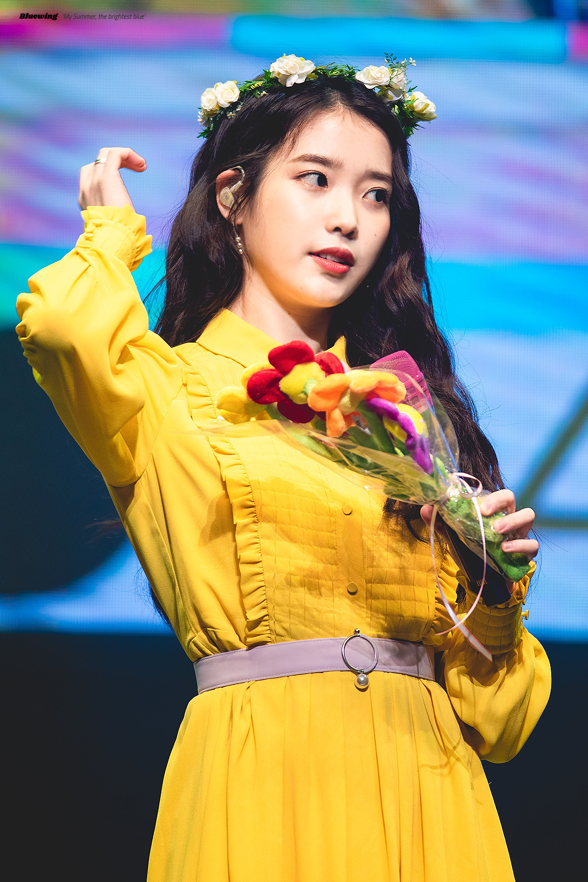 IU[超话]  🐥IU高露洁口腔亮白美学大使 2018年时光机🐥180915