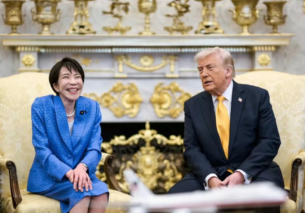 日本瑟瑟发抖！8月19日，日本媒体在报道称，特朗普公开下达指令，让国防部长赫格塞