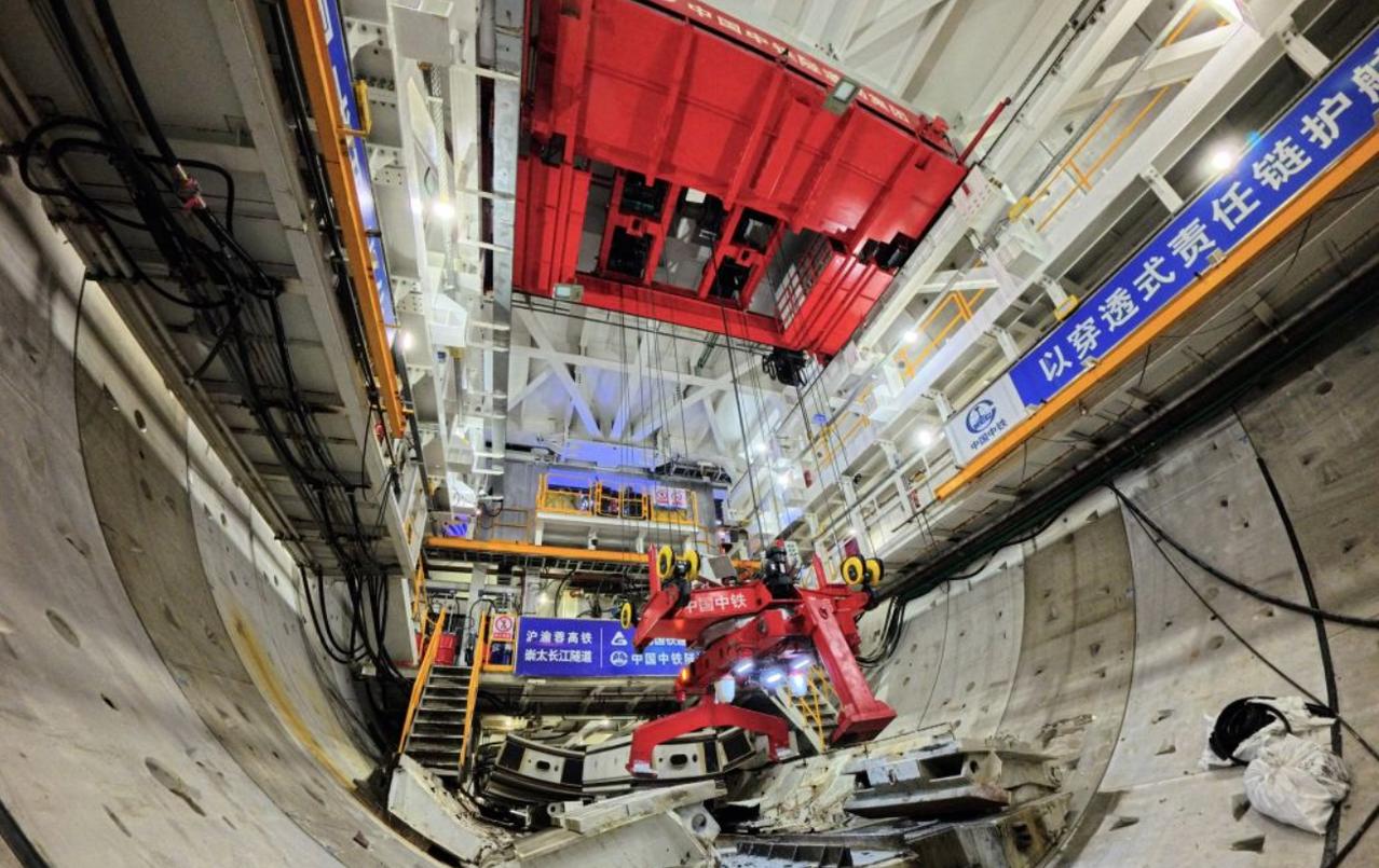 今天跟大家聊一件提气的事。

不知道前几天的新闻，你们注意到没有？

7月30日