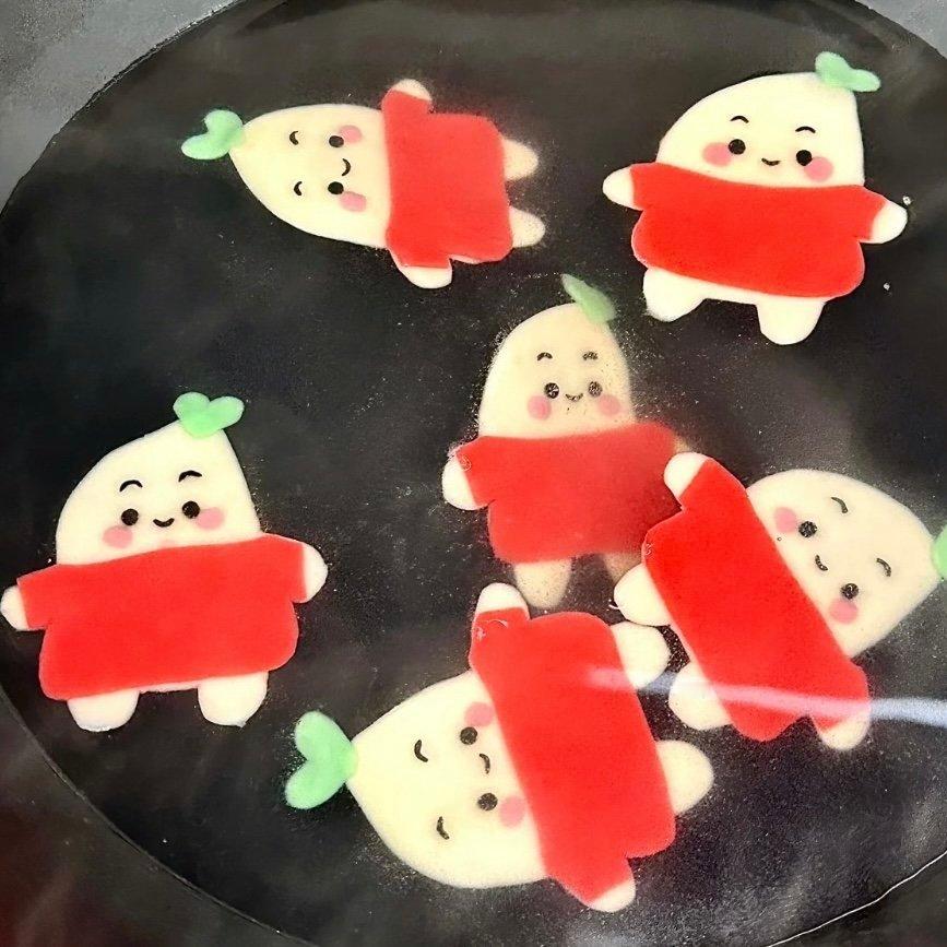 互联网做饭主打一个色香味弃权  抽象饭微微一看很吓人   咱就是说有爱看吃播的有