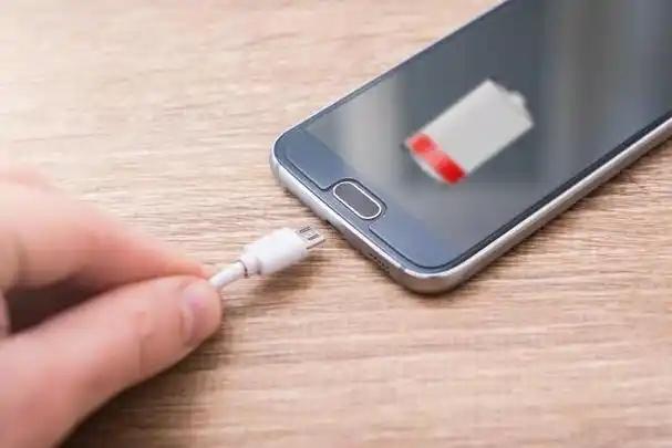 充到80%才护电池？最新权威实测，打碎全网充电焦虑。


你充电的时候，是不是也