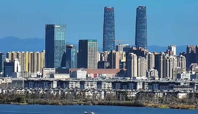 西南F4中，现在已有一个是直辖市，但未来还有一个很有可能也升级为直辖市，那就是昆