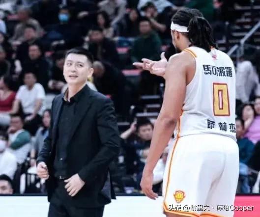 恭喜广东梦想成真，8进4就打广厦，
杨鸣太狡猾，无论下一轮广厦和广东谁赢，希望他