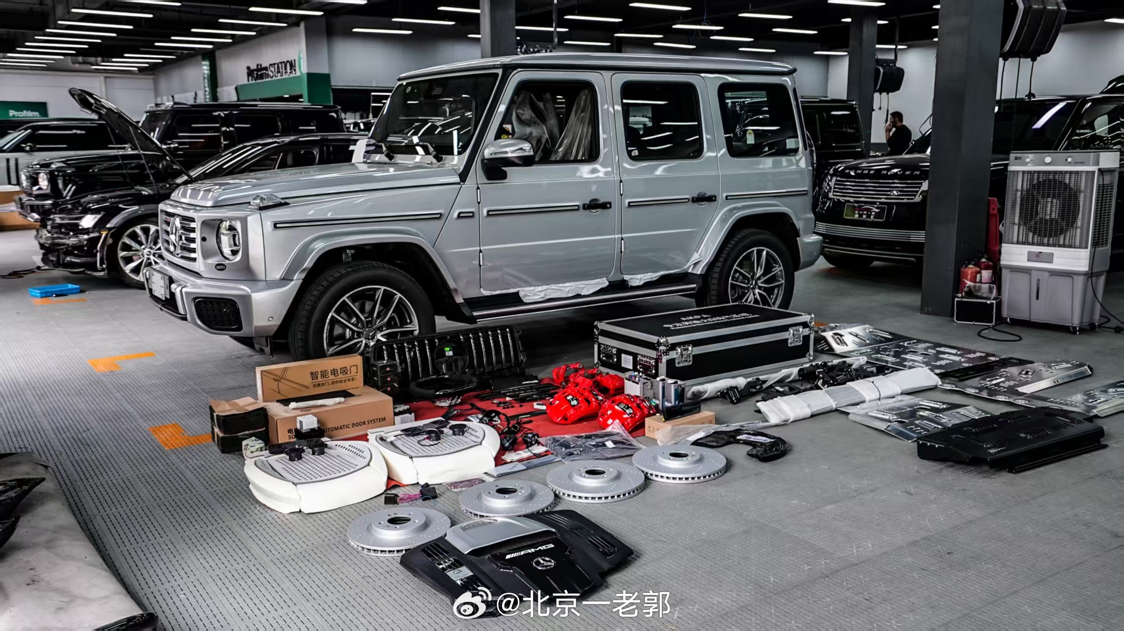 🔥 韩版G450d终极改造清单！每一步都是硬核升级💪1️⃣ G63经典包围 