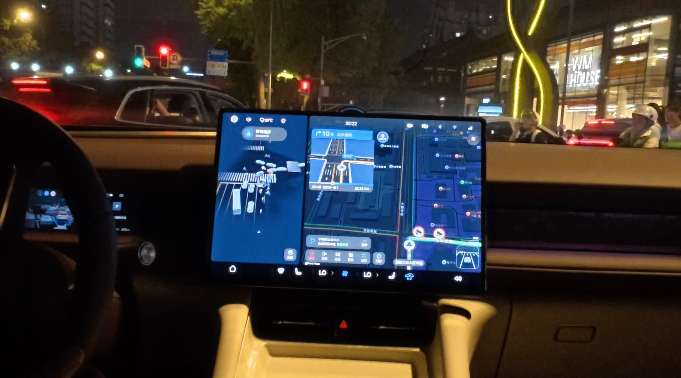 舱内激光雷达动态体验城市道路干扰繁多，路况变化难以预判。舱内激光雷达完成动态实测