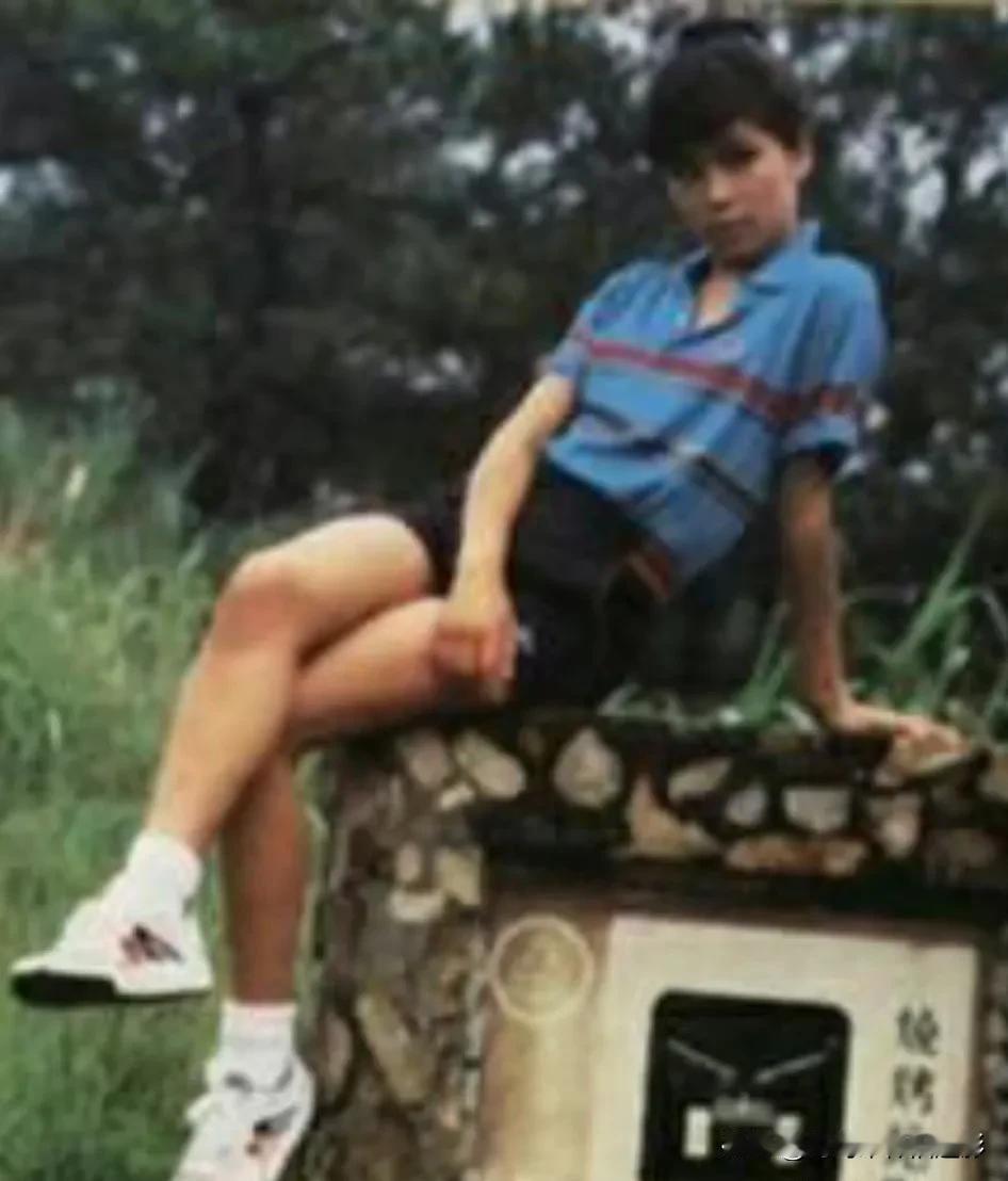 绿野仙踪处，看见俏美的阿翁有谁还记得翁美玲 翁美玲 青春倩影捕捉 🌼