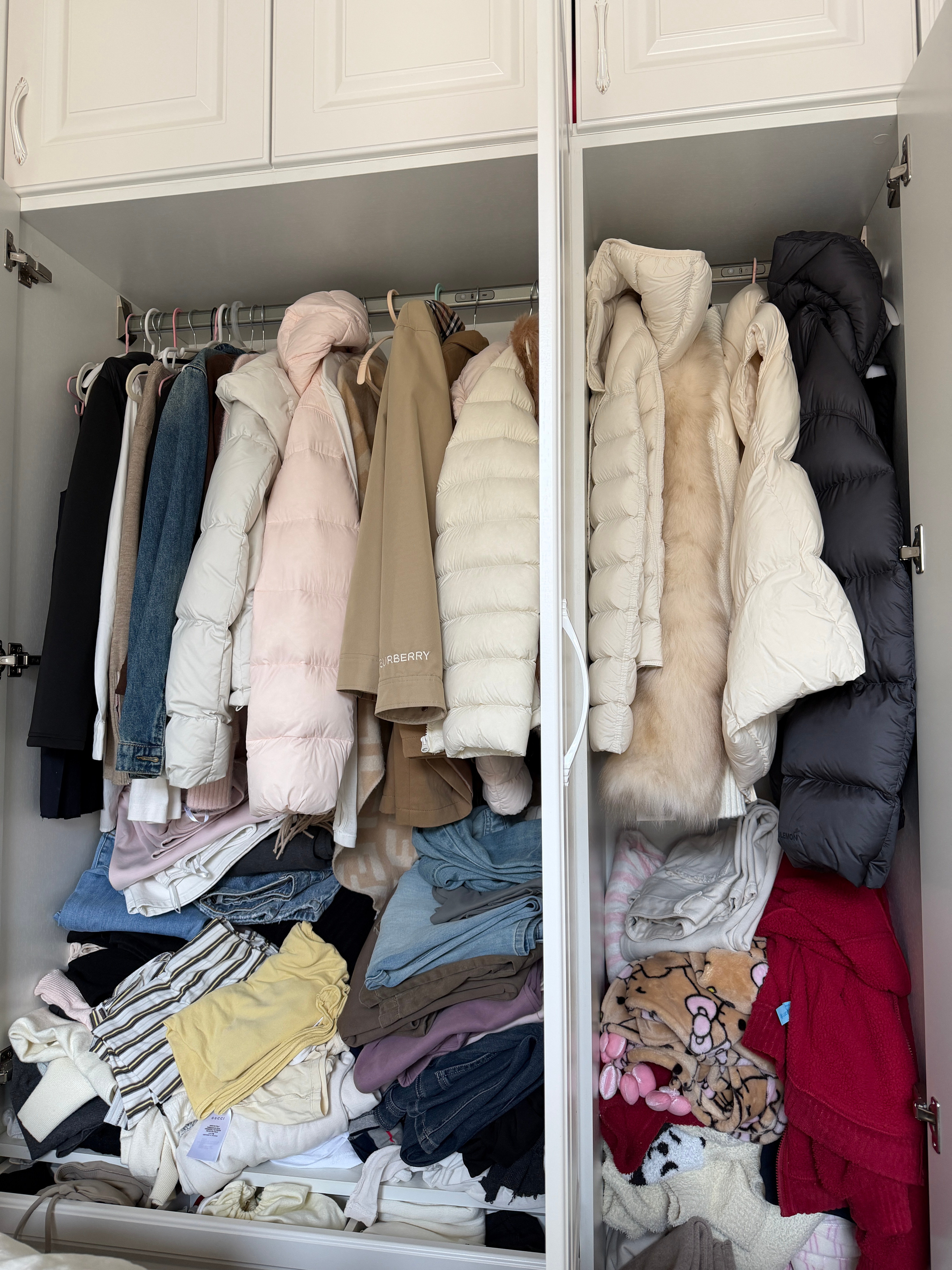 告诉我 你们换季的衣服也没收拾呢对吧不是我一个人对吧