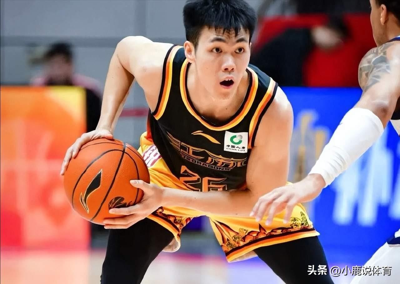 太快了！胡金秋都没反应过来
 
广厦加时赢江苏。
庞峥麟一战出圈。
 
速度快到