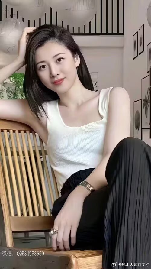人生的意义，就是过好每一天的生活，有能力让自己幸福，有余力让别人幸福。 