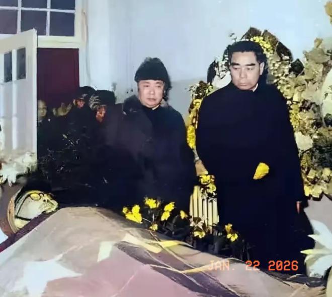 1962年2月9日，“特工之王”李克农上将与世长辞，享年63岁。消息传来，毛主席