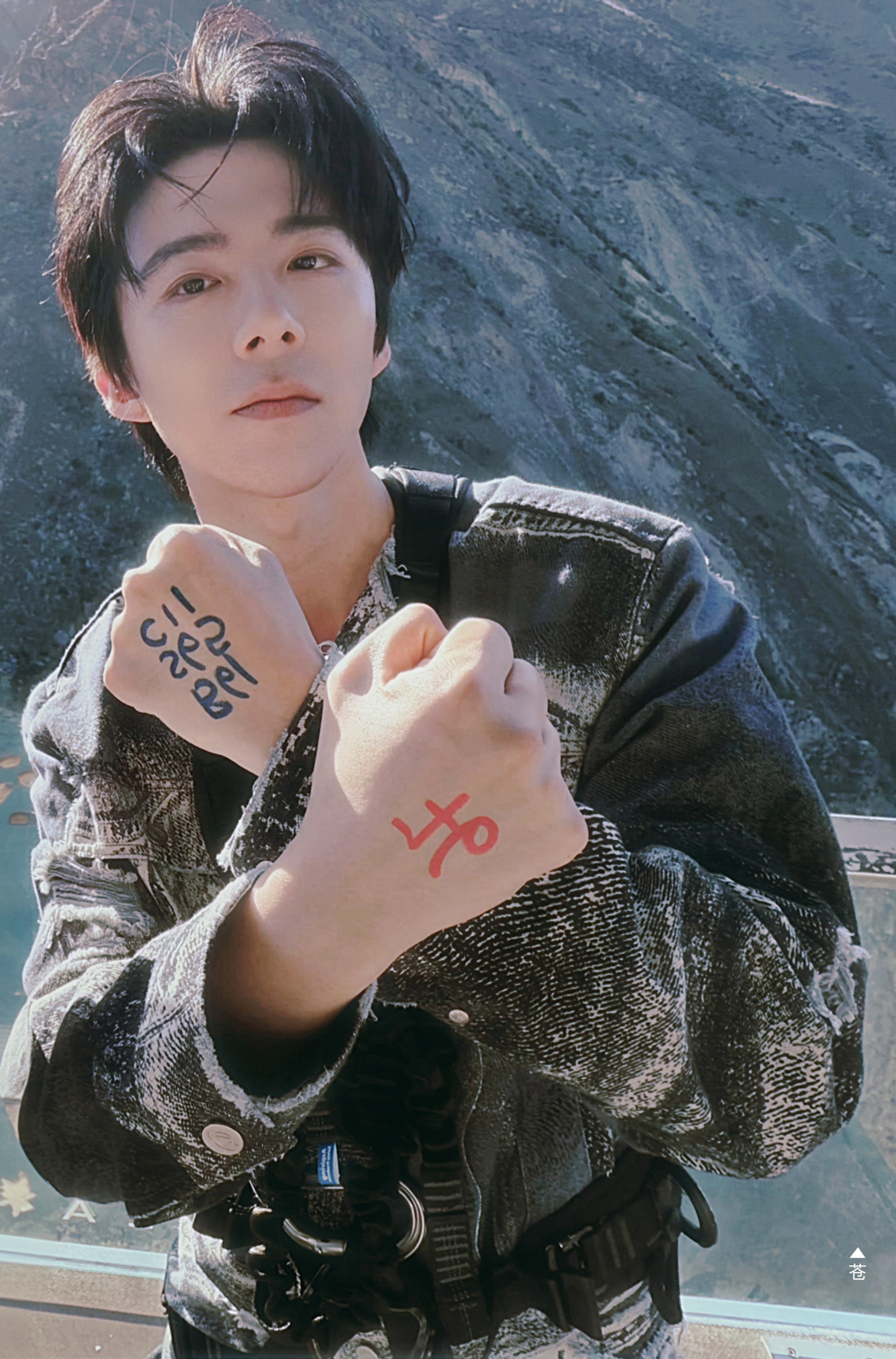 啊[色][色][色]期待这个小地球🌏第三季～速速开始～[努力]老大这张真的帅爆