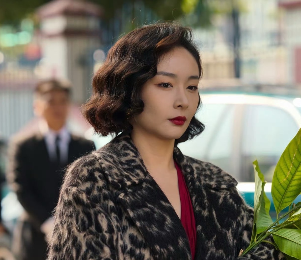 高叶这样演可镇不住高启强高叶信念感崩塌最快的一次高叶在周五晚高疯 演小白花也太拼