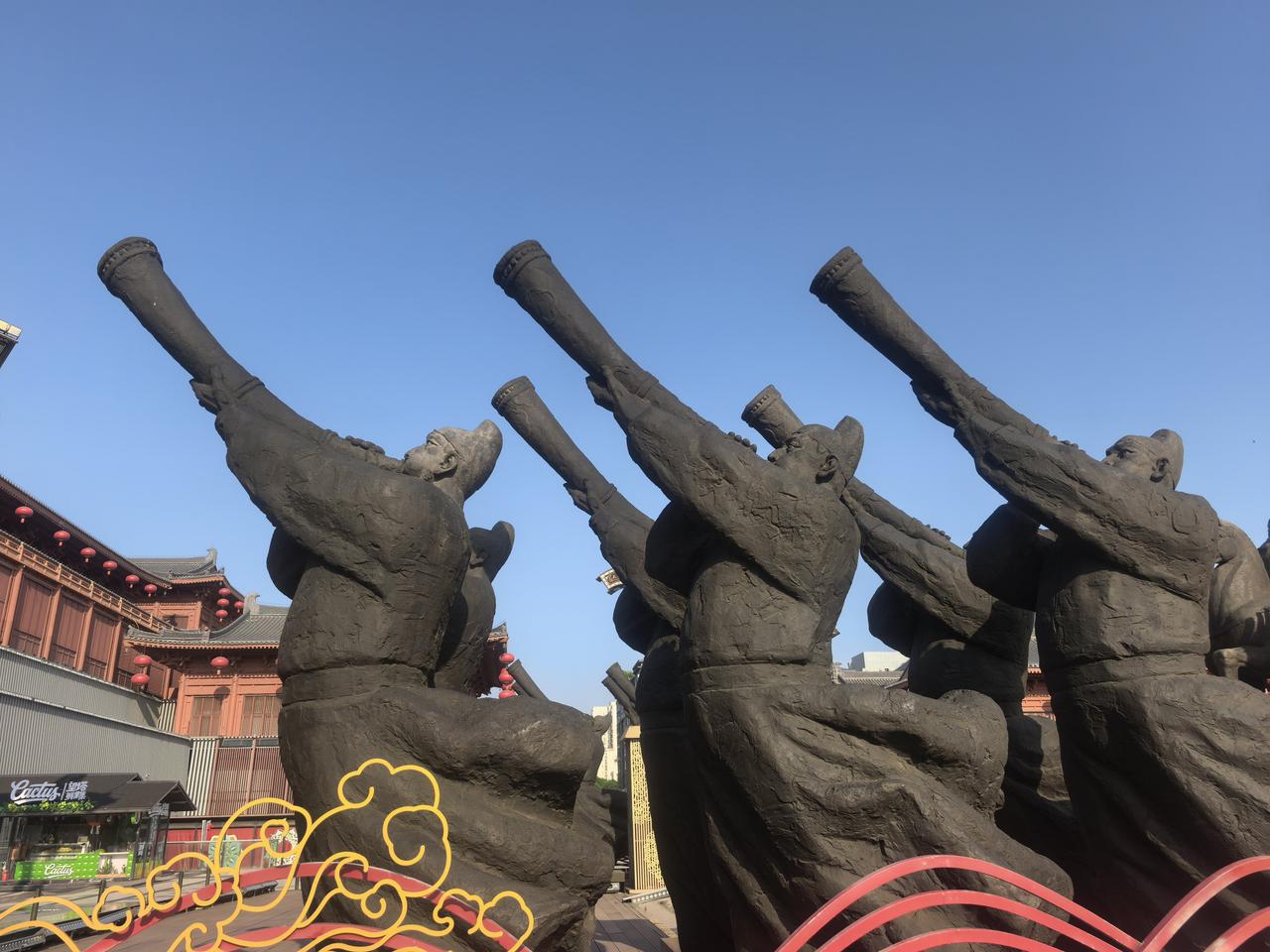 奔跑在七一的晨光里，致敬党的105岁生日。

今天6.30许，我系紧鞋带，沿着大