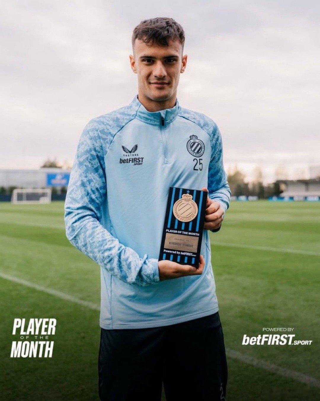 官方：斯坦科维奇当选布鲁日本月最佳球员国际米兰国际米兰3比0佛罗伦萨热点解读 已