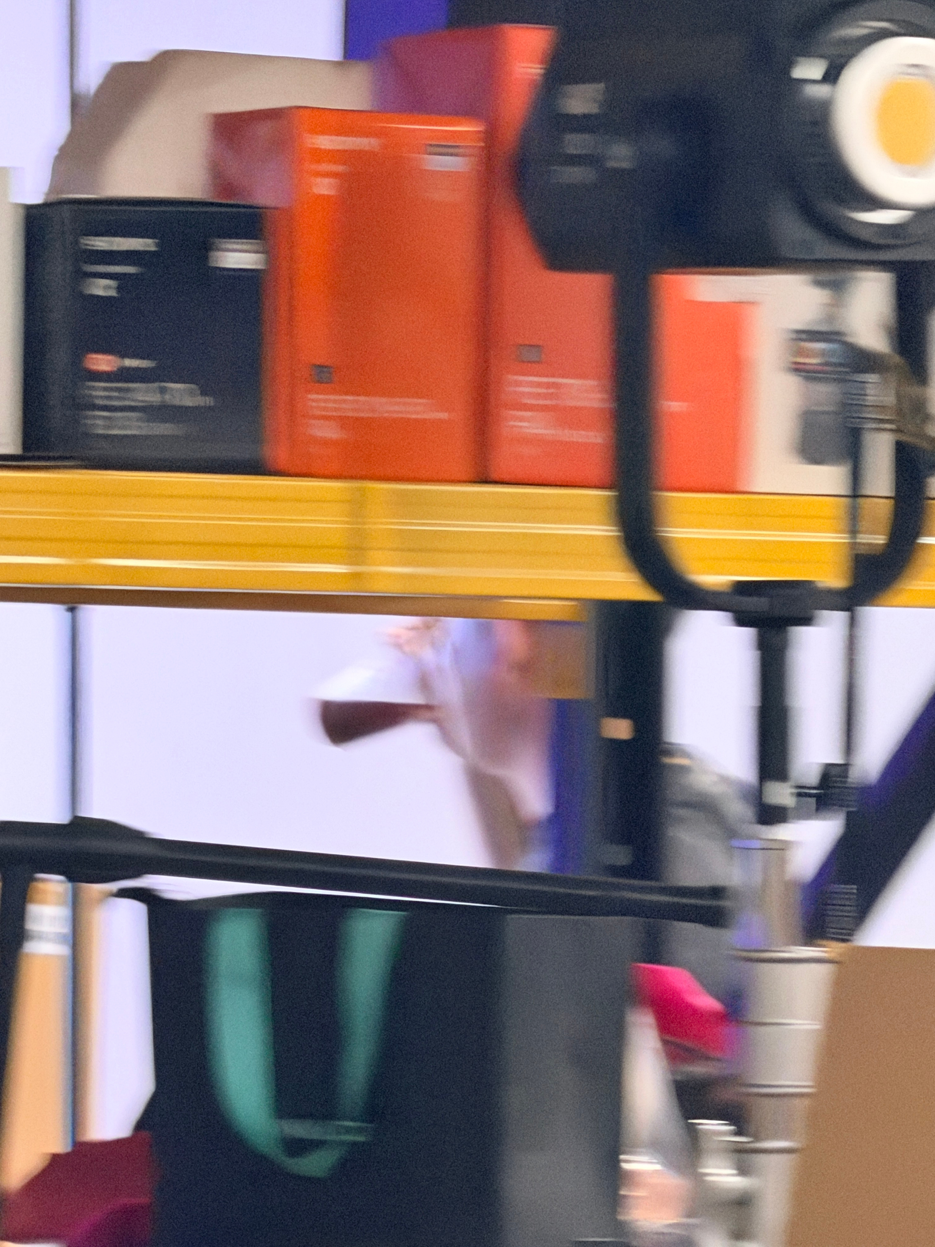 超赞卷王不鼓励员工加班自个人在这搞直播“你不成功谁成功”把原话送给你[喵喵] ​