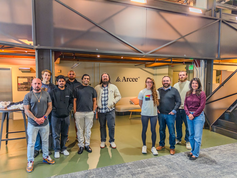 #美国开源AI融资困难#【#美国开源AI要和中国拼性价比#，却遭风投冷落】美国《