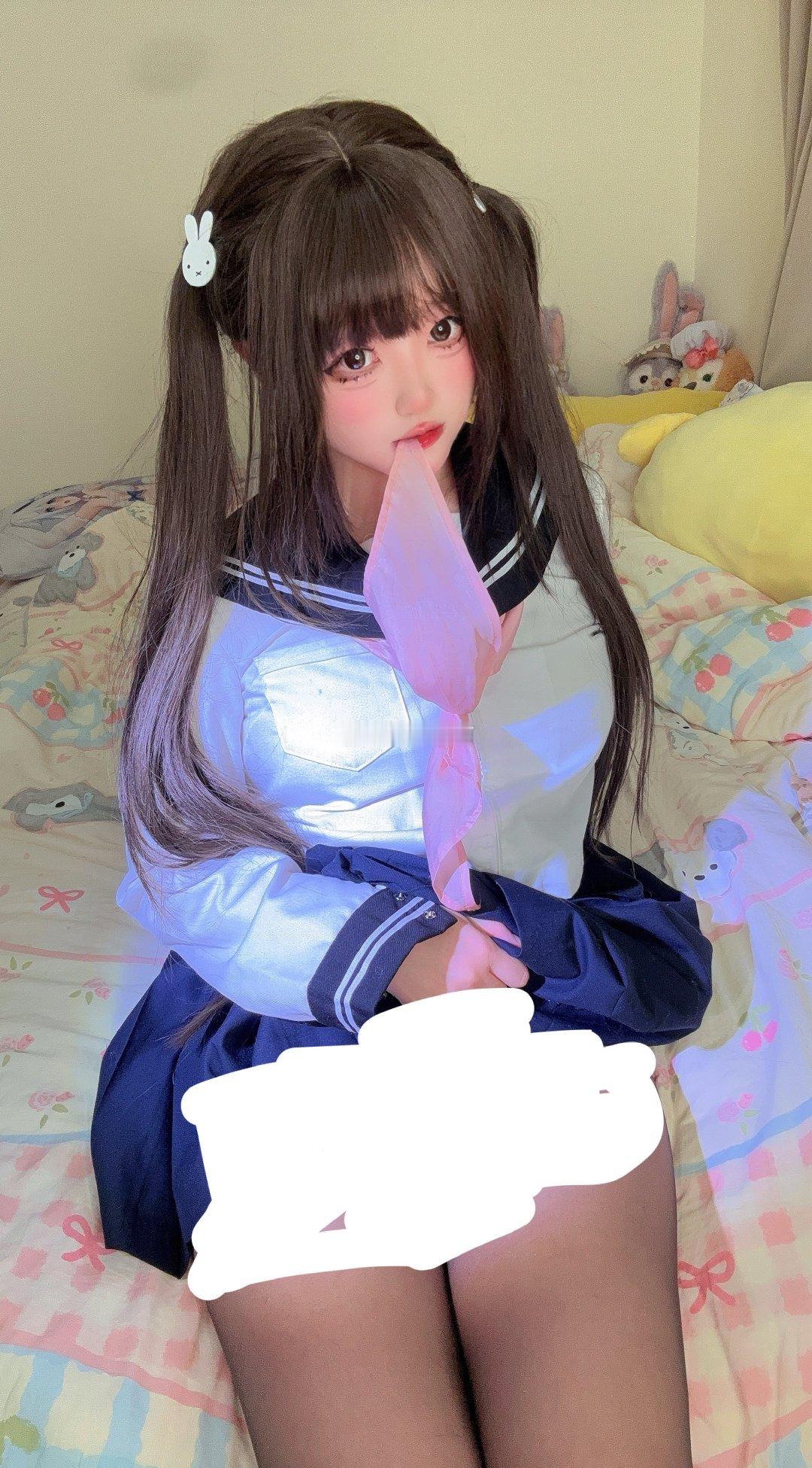 超薄黑丝好诶，里面没穿更酷了（神沢永莉[超话] ​​​