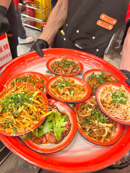 金阳也‮好有‬吃的铁板烧啦🔥​‎͏