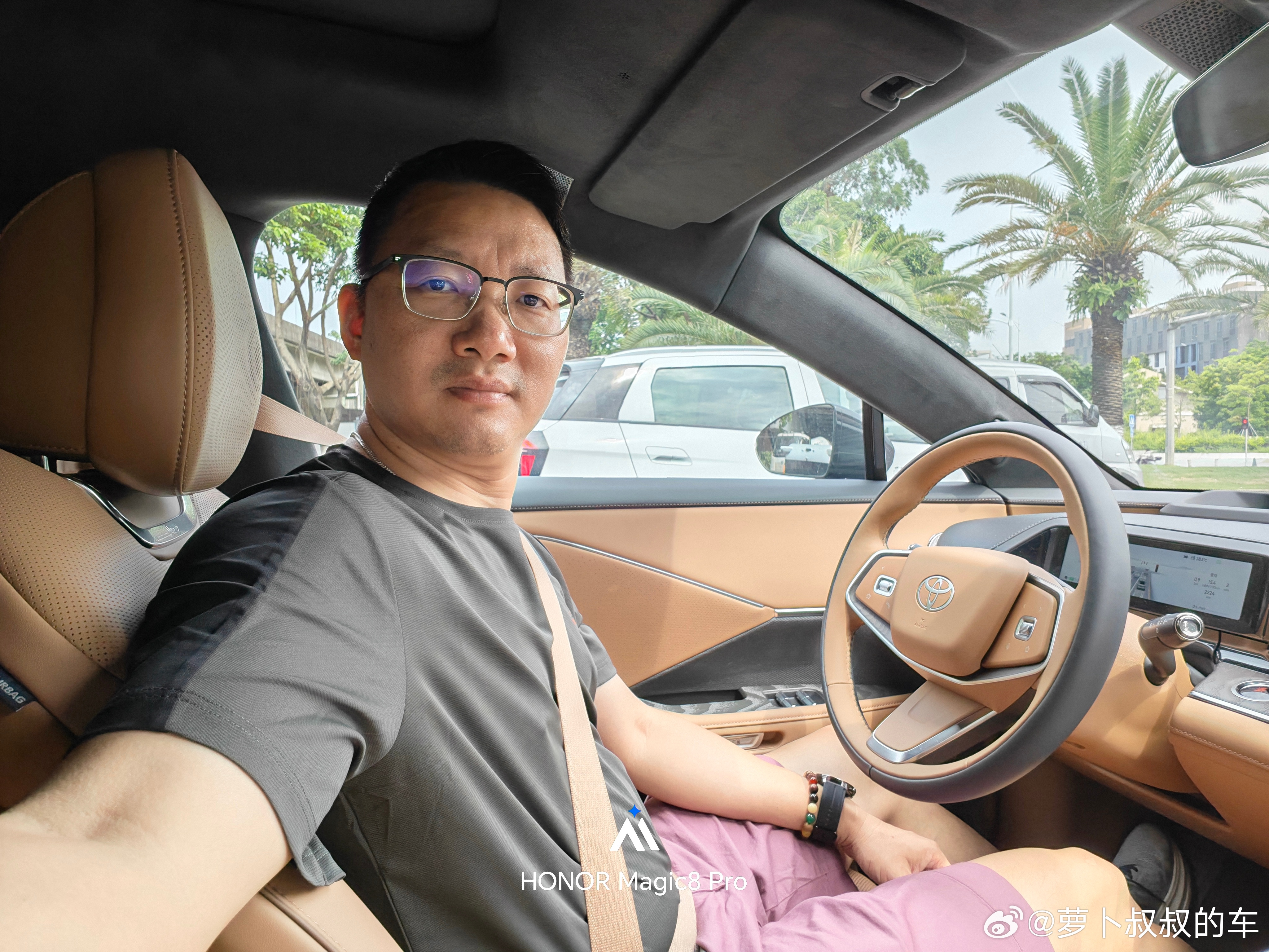 原来衣着打扮会影响对自己的感知 不同的衣着适配不同的场景，也会给自己的心态带来差