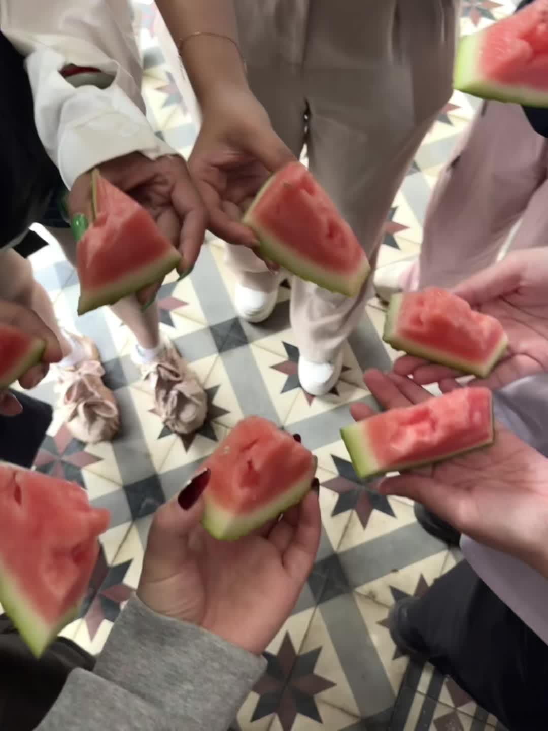 是谁吃到了丁禹兮请的