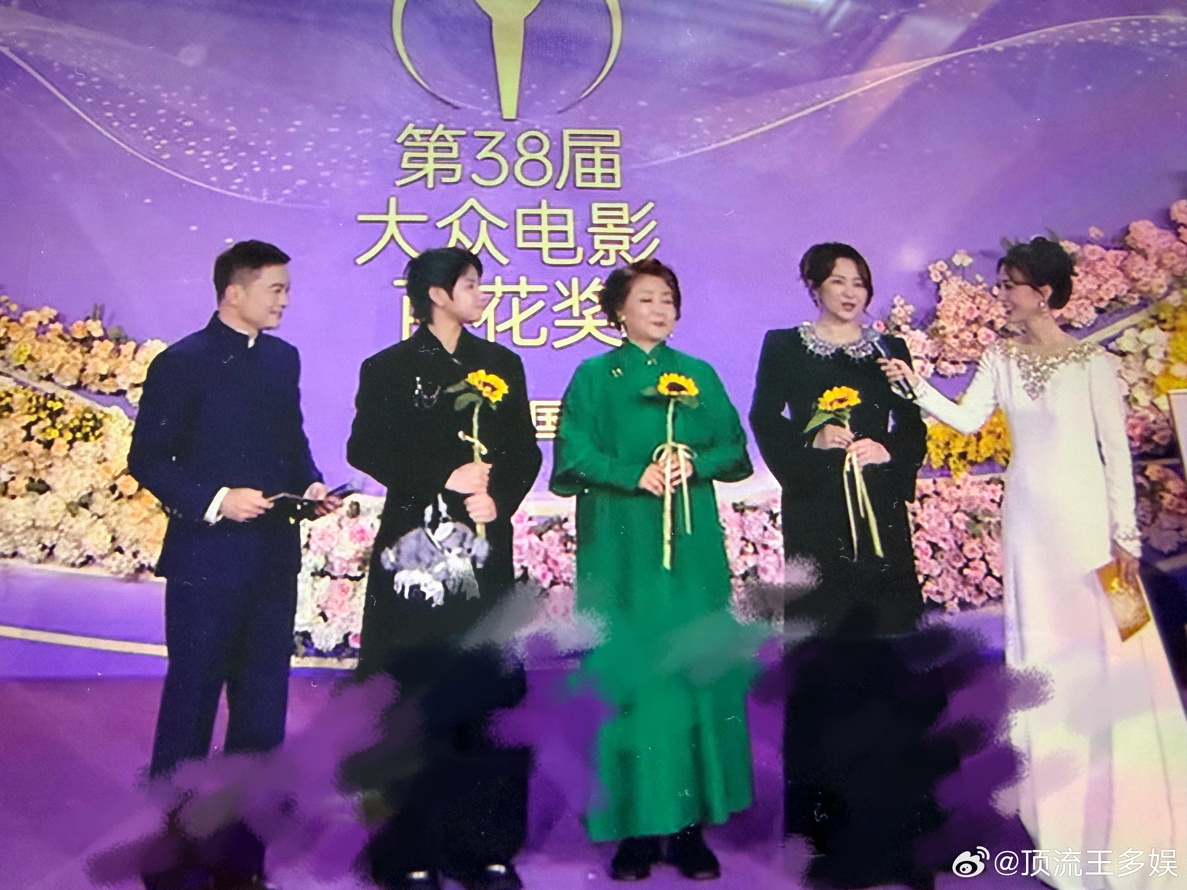 抓娃娃小马继业这么高了抓娃娃小演员长高了 电影抓娃娃里的马继业小演员这么高了啊百