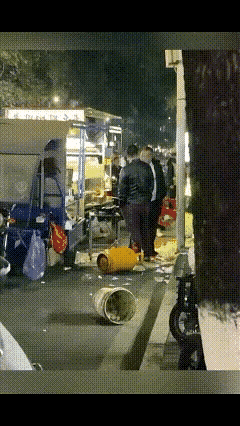 这到底是发生了什么情况？这个男子出拳很重，感觉非常专业，好像是练过格斗似的，赤手