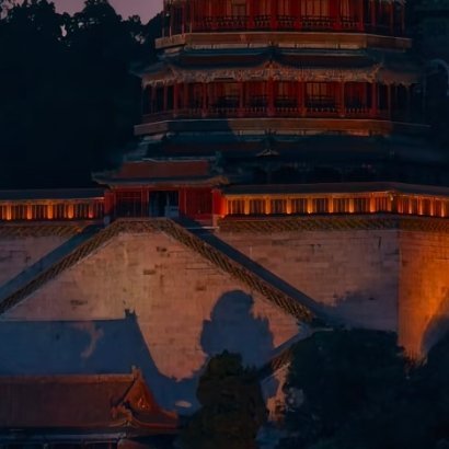 每日一善‎每日一善 最近发现，人并不是活在“现在”里的。而是在不停等“下一阵风”