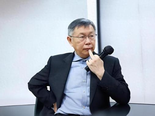 黄国昌一趟美国之行，把柯文哲心都凉透了。本来柯文哲指望黄国昌去美，能利用自己8席