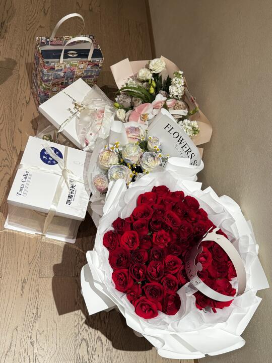 收到花花总是会开心的吧
