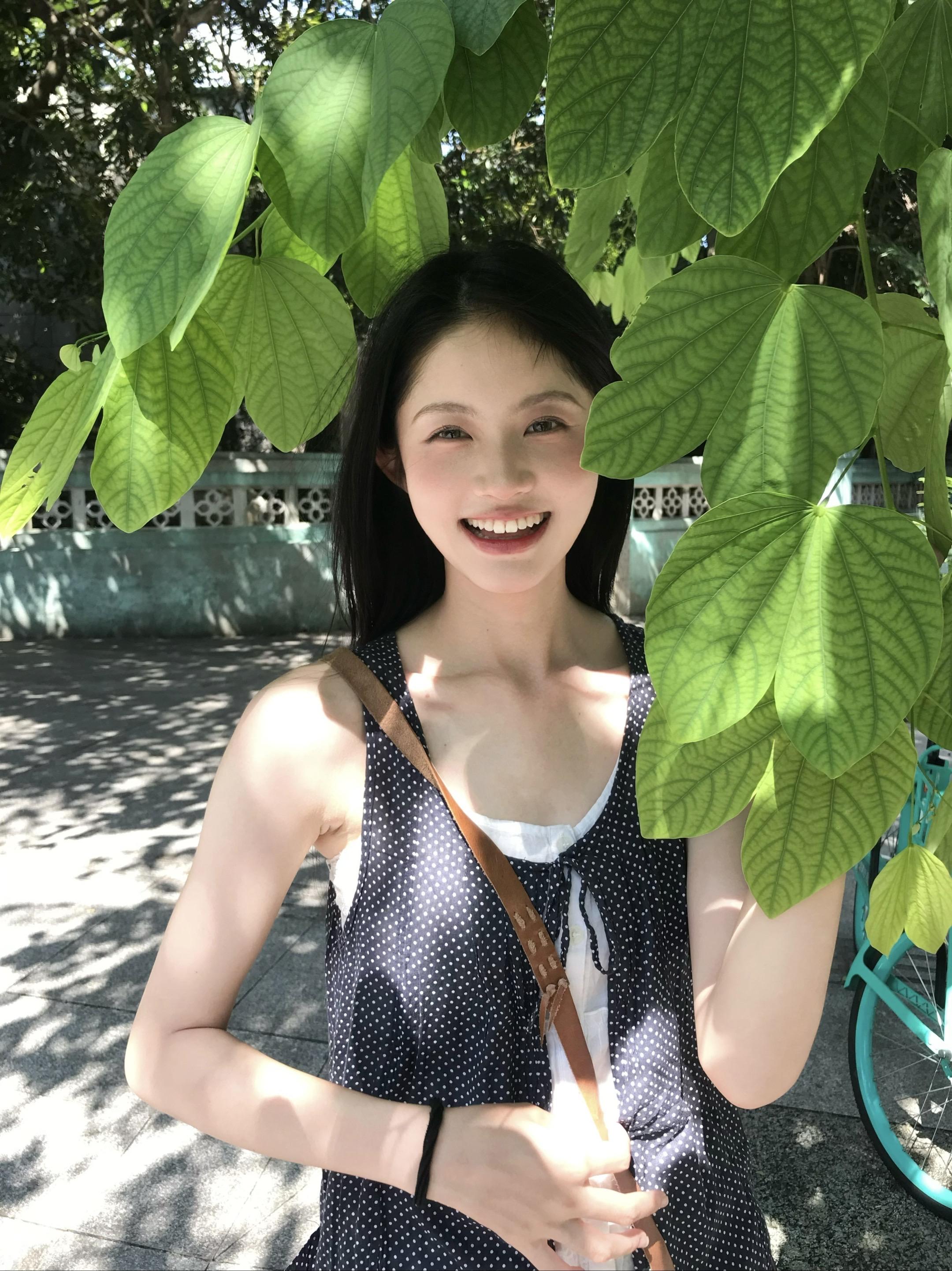 迷人的笑脸吸引视线～