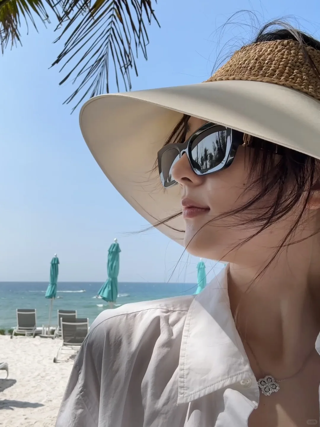 𝙃𝙤𝙡𝙞𝙙𝙖𝙮 𝙈𝙤𝙢𝙚𝙣𝙩 ◡̈° 🌊🎡 🏖️