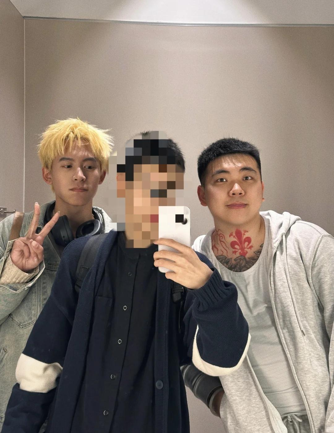 网红欠大学生钱不还
25年春认识的朋友，在微信群认识的，后来见面才知道是个小网红