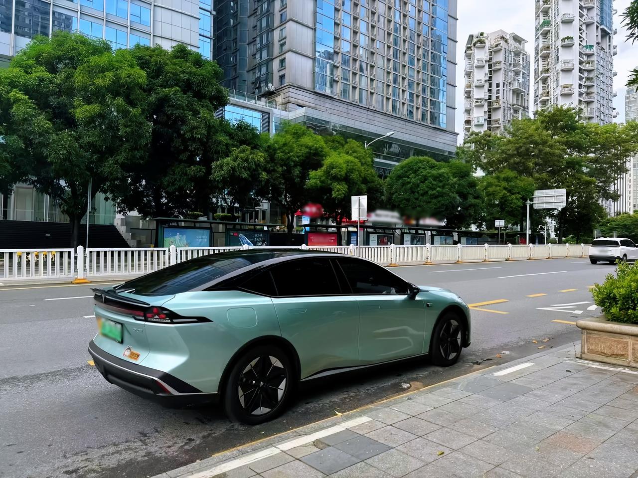 🔋 纯电车能耗多少算低？我个人觉得像深蓝L07这种，能耗达到13.6kWh/1