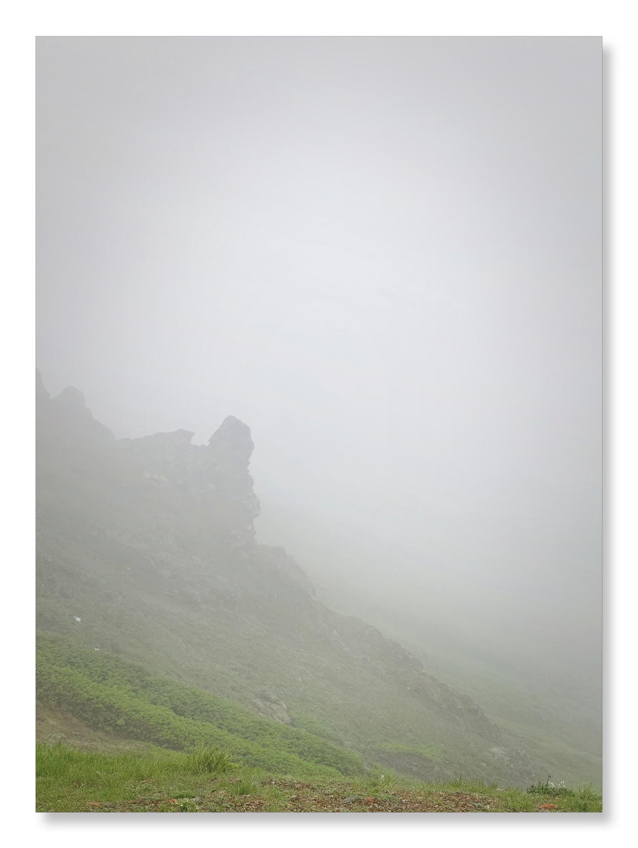 看看你们拍的天池7月10日，长白山天池雨天雾里玩迷藏