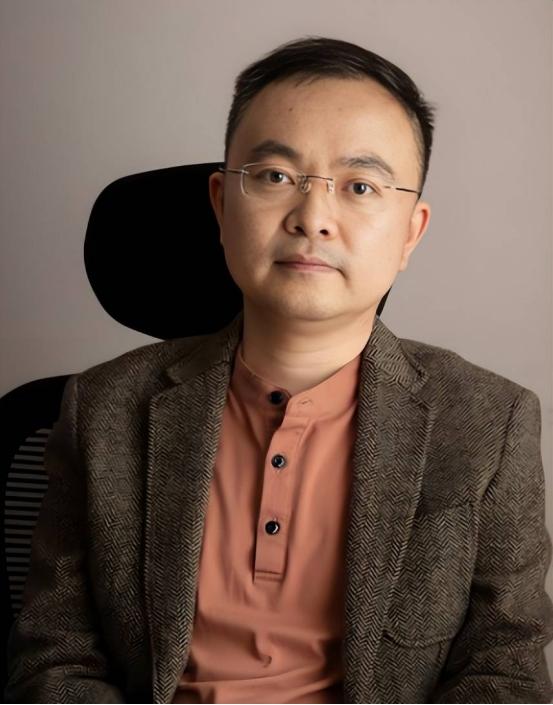 [太阳]全身肌肉近乎冰封仅靠微弱呼吸维持生命，曾窒息一分钟只求解脱的渐冻症患者蔡