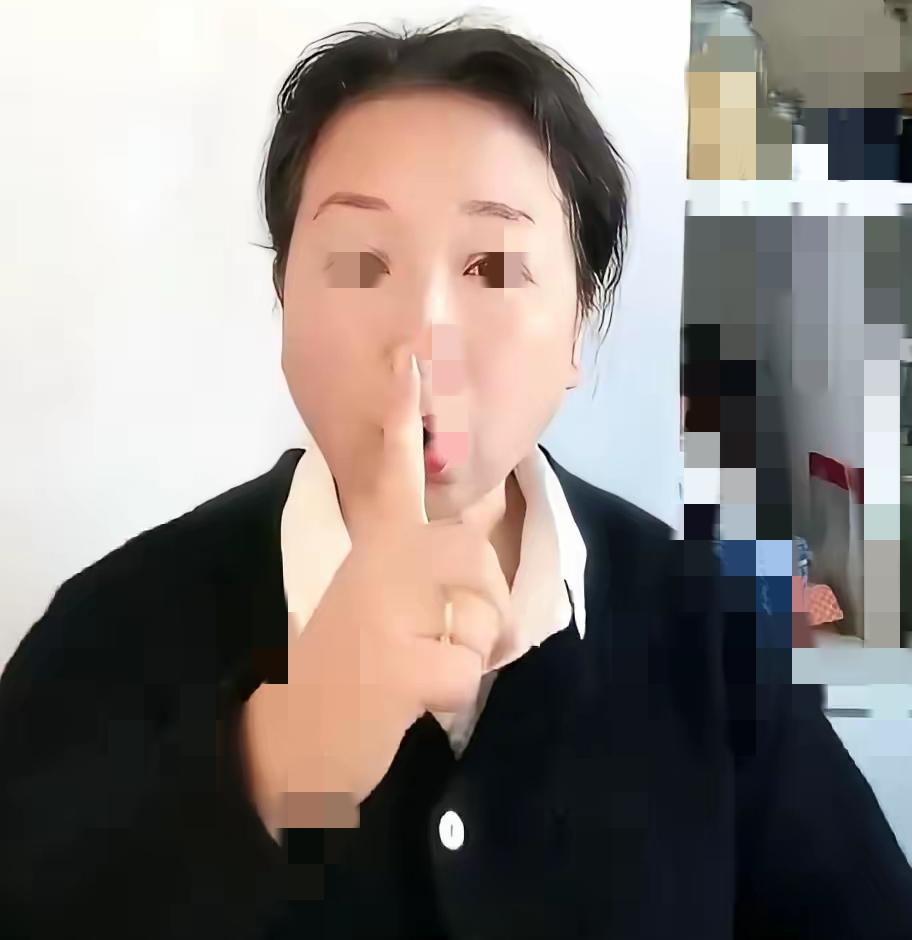 办假证的老杜，这个星期没有一天消停的，几乎天天都出来直播，嘴巴还是一如既往地硬气