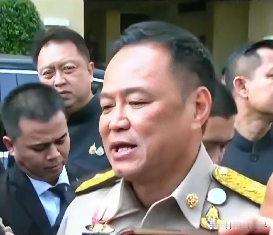 12月12日早上的最新消息速报，全都不容错过，第三条：泰国政坛+边境双重危机：总